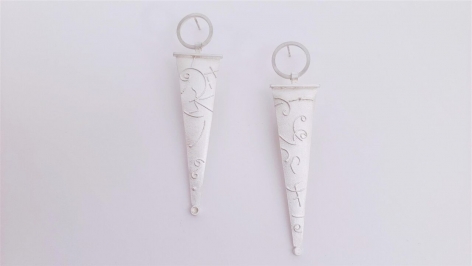 Ann Parkin, Earrings - Particle Tracks, Suspended Triangle